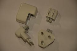 Сетевой адаптер HS21W2 2,1 А, 2 гнезда USB